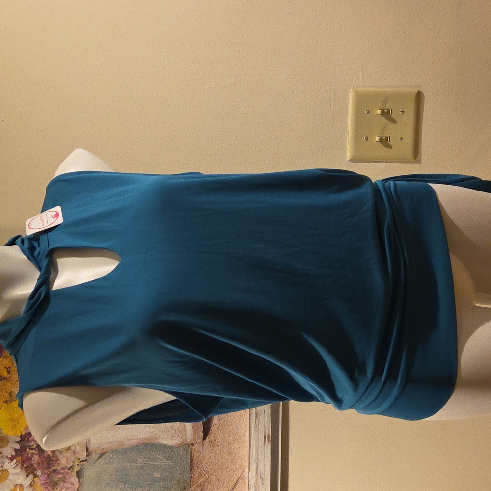 Sheila Rose Tank - Picture 5 of 10